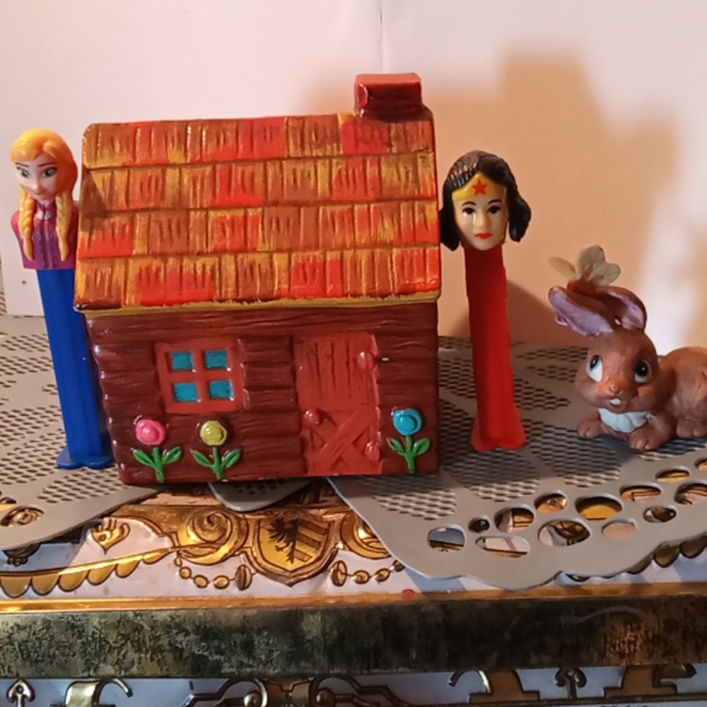 1968 R Dakin ceramic hand painted coin bank.Rare, HTF. Plus 2 Pez Dispensers ,